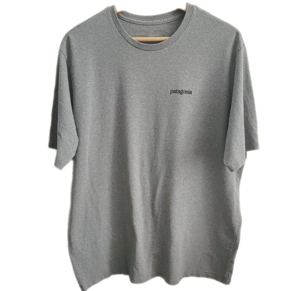 Patagonia Men's Regular Fit Gray Short Sleeve Cotton Size XL T-Shirt